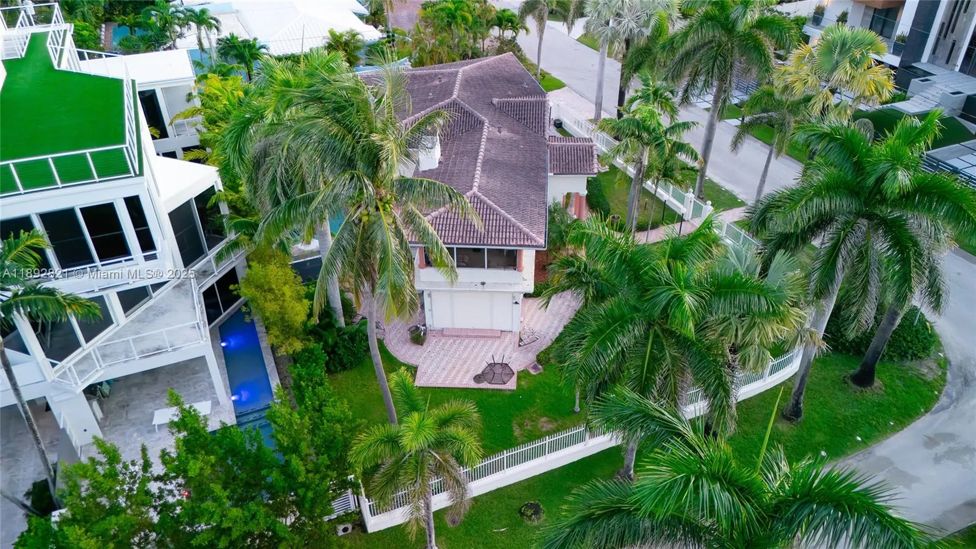 2701 N Atlantic Boulevard Fort Lauderdale FL 33308