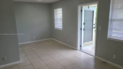287 Norwich L West Palm Beach FL 33417