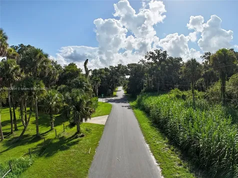 15306 SW Palm Oak Avenue Indian Town FL 34956