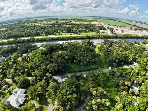15306 SW Palm Oak Avenue Indian Town FL 34956