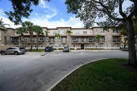 430 SW 147th Avenue Pembroke Pines FL 33027