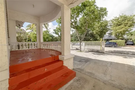 1338 SW 14th Street Miami FL 33145