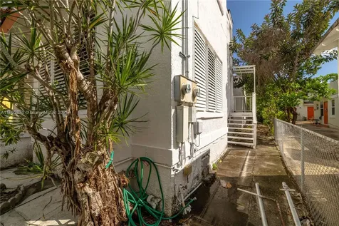 1338 SW 14th Street Miami FL 33145