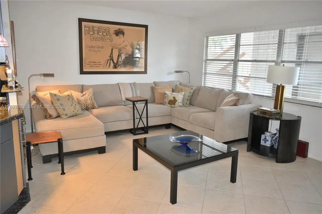 2011 Cornwall Boca Raton FL 33434