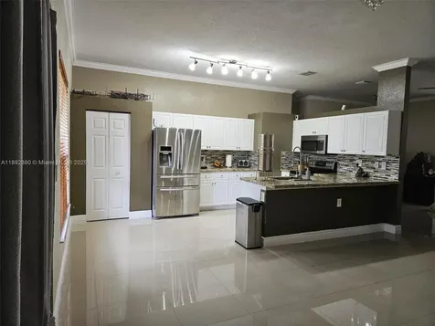 2635 SE 4th Place Homestead FL 33033