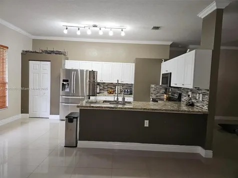 2635 SE 4th Place Homestead FL 33033