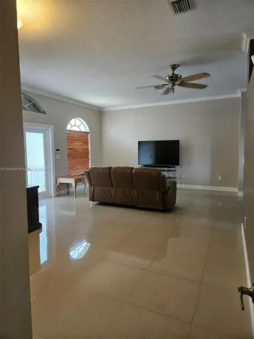 2635 SE 4th Place Homestead FL 33033