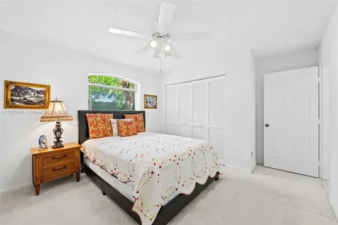 9650 Harbour Lake Circle Boynton Beach FL 33437