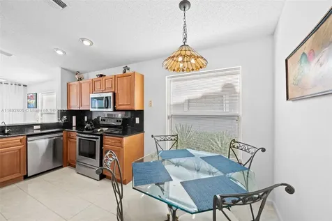 9650 Harbour Lake Circle Boynton Beach FL 33437
