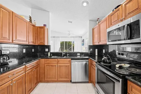 9650 Harbour Lake Circle Boynton Beach FL 33437