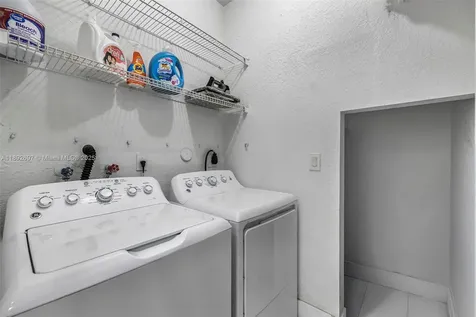 15987 SW 141st Street Miami FL 33196