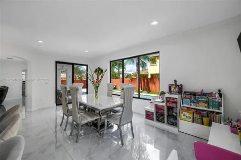 15987 SW 141st Street Miami FL 33196