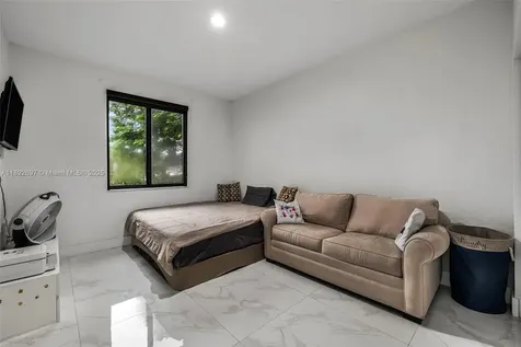 15987 SW 141st Street Miami FL 33196