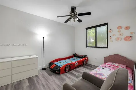 15987 SW 141st Street Miami FL 33196