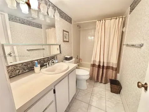 141 SE 3rd Avenue Dania Beach FL 33004