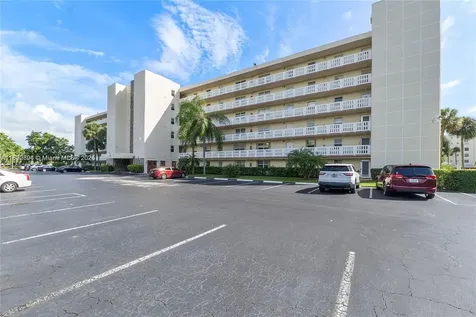 141 SE 3rd Avenue Dania Beach FL 33004