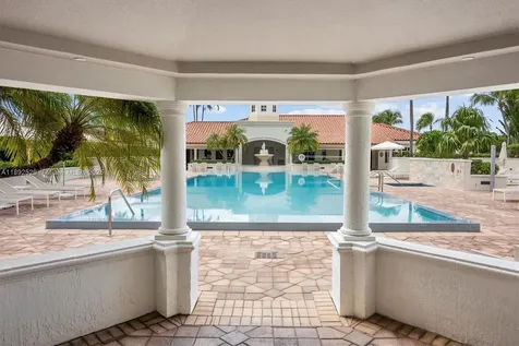 20000 E Country Club Drive Aventura FL 33180