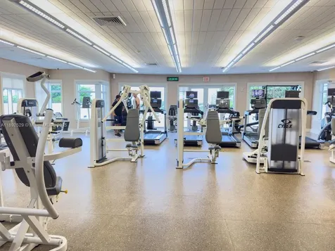 20000 E Country Club Drive Aventura FL 33180