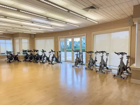 20000 E Country Club Drive Aventura FL 33180