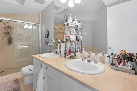 20000 E Country Club Drive Aventura FL 33180