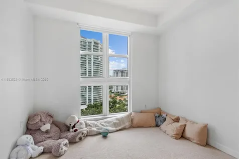 20000 E Country Club Drive Aventura FL 33180