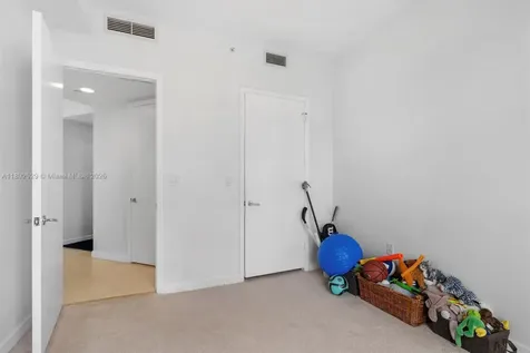 20000 E Country Club Drive Aventura FL 33180