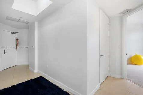 20000 E Country Club Drive Aventura FL 33180