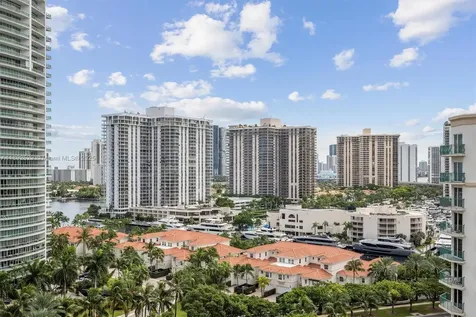 20000 E Country Club Drive Aventura FL 33180