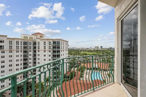 20000 E Country Club Drive Aventura FL 33180