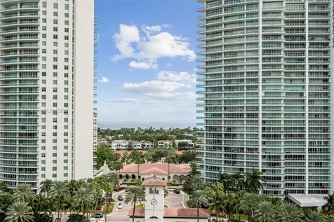 20000 E Country Club Drive Aventura FL 33180