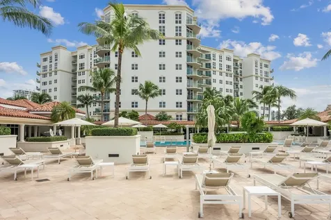 20000 E Country Club Drive Aventura FL 33180
