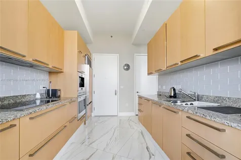 16001 Collins Avenue Sunny Isles Beach FL 33160