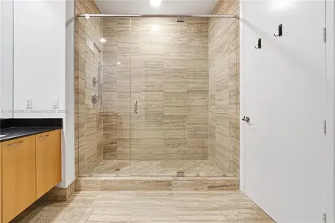 16001 Collins Avenue Sunny Isles Beach FL 33160