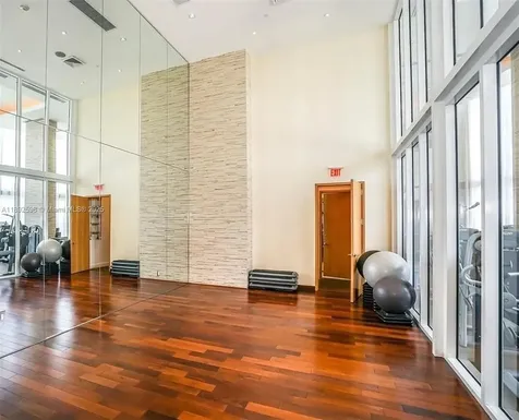 16001 Collins Avenue Sunny Isles Beach FL 33160