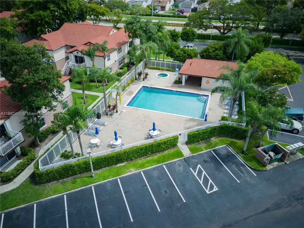 11266 SW 12th Street Pembroke Pines FL 33025
