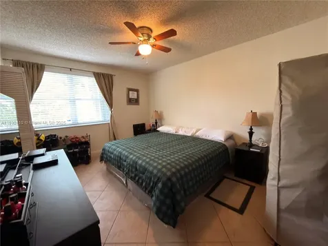 11266 SW 12th Street Pembroke Pines FL 33025