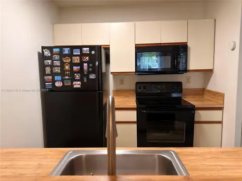 11266 SW 12th Street Pembroke Pines FL 33025