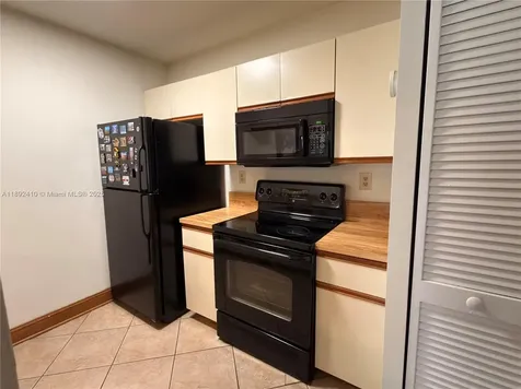 11266 SW 12th Street Pembroke Pines FL 33025