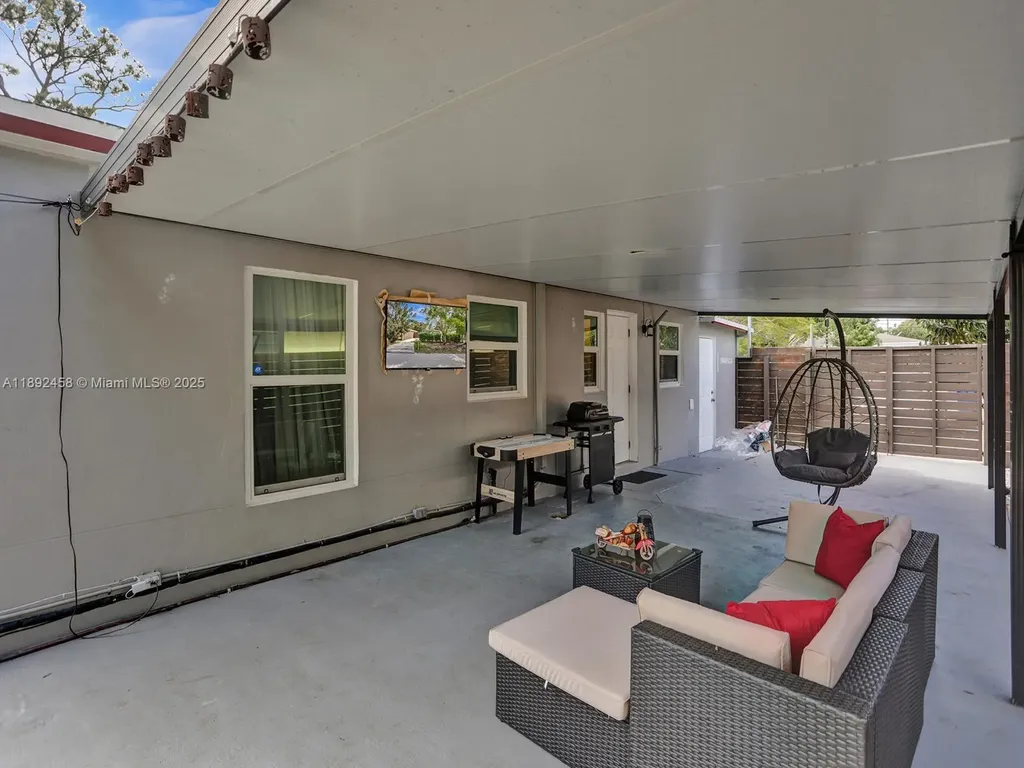 1106 NW 7th Terrace Fort Lauderdale FL 33311