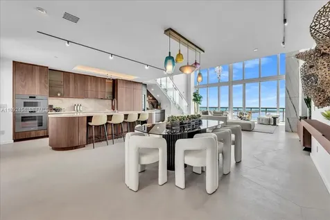 888 Biscayne Boulevard Miami FL 33132