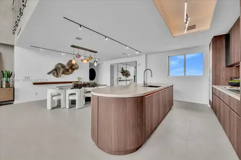 888 Biscayne Boulevard Miami FL 33132