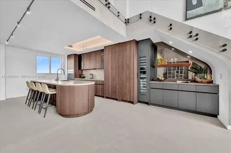 888 Biscayne Boulevard Miami FL 33132