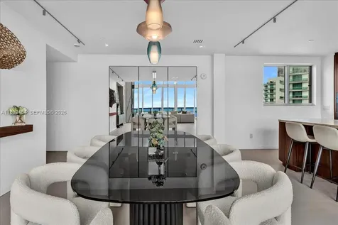 888 Biscayne Boulevard Miami FL 33132
