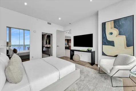 888 Biscayne Boulevard Miami FL 33132