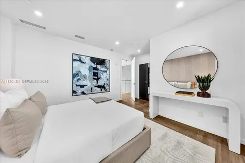 888 Biscayne Boulevard Miami FL 33132