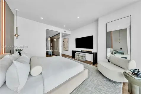 888 Biscayne Boulevard Miami FL 33132