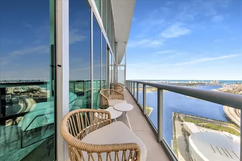 888 Biscayne Boulevard Miami FL 33132