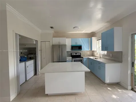 1512 SE 31st Court Homestead FL 33035