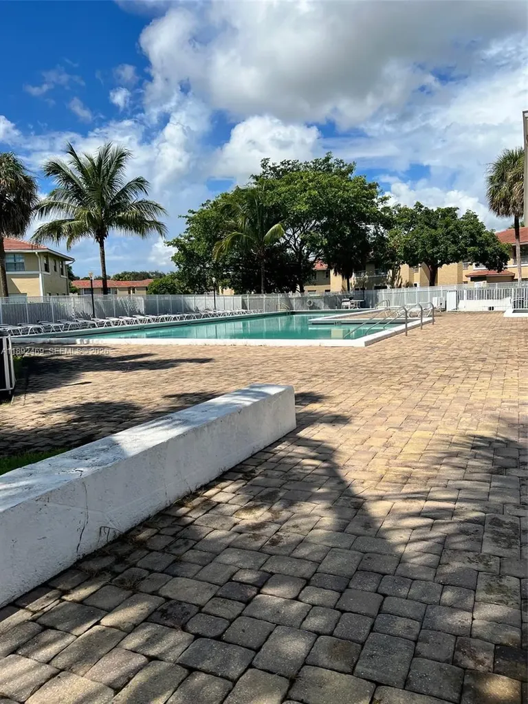 10181 Twin Lakes Drive Coral Springs FL 33071