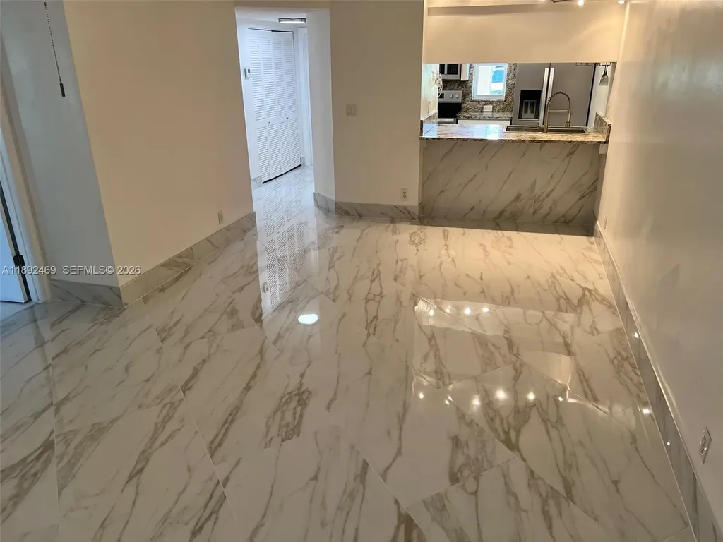 10181 Twin Lakes Drive Coral Springs FL 33071